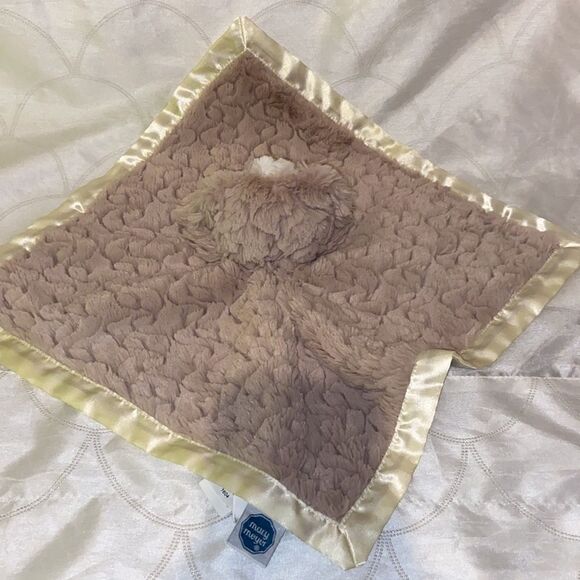 Mary Meyer Baby Lush Puppy Lovey Cream Satin Trim Security Blanket Plush - Picture 6 of 7